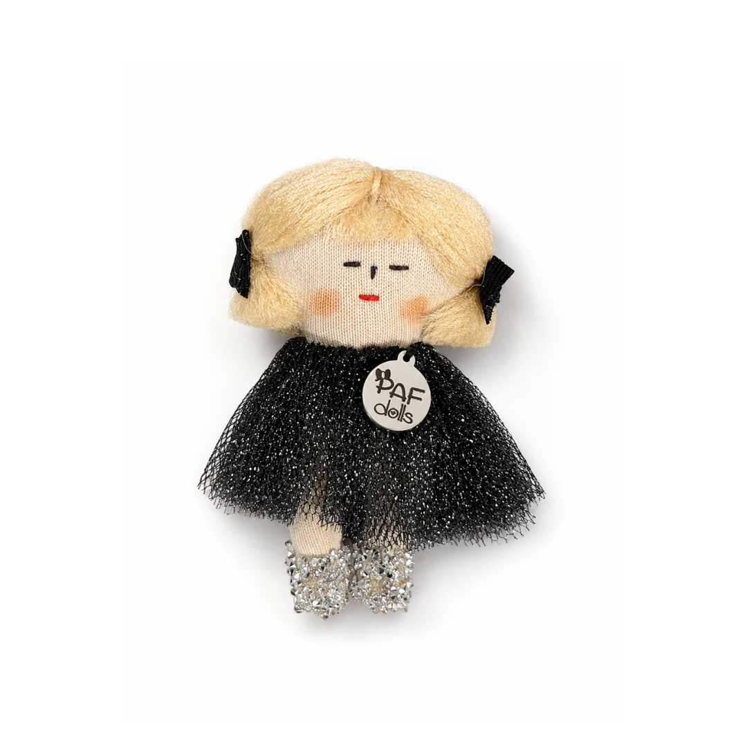 3 9 cm_PAF Doll Brooch – Glamorous Shoes - Image 1